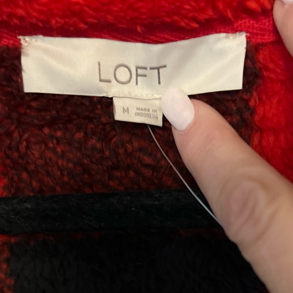 New! Loft Women’s Sherpa Quarter Zip Red and Black Buffalo Plaid Sweatshirt - Picture 6 of 15